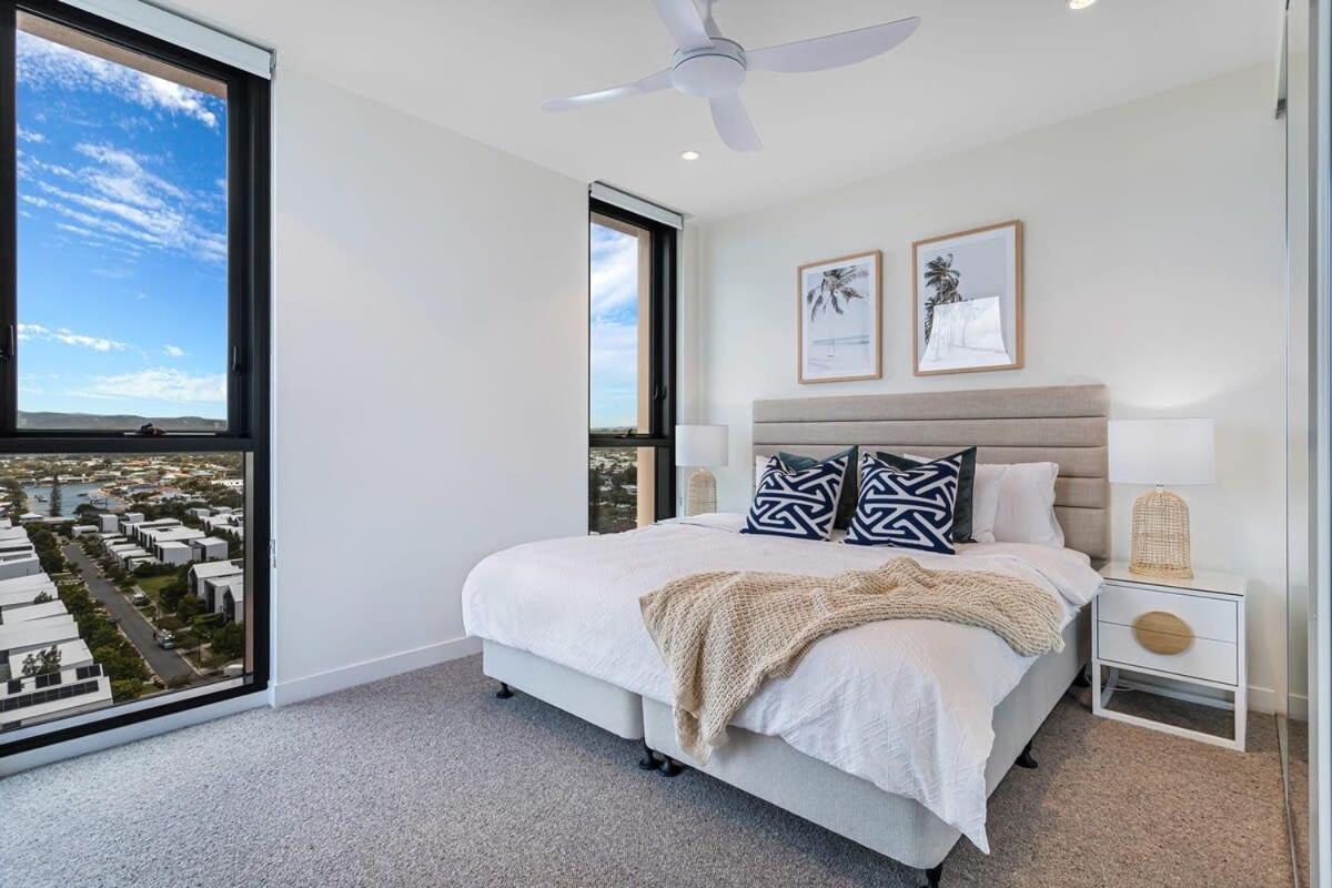 Luxury In Hemingway Palm Gold Coast